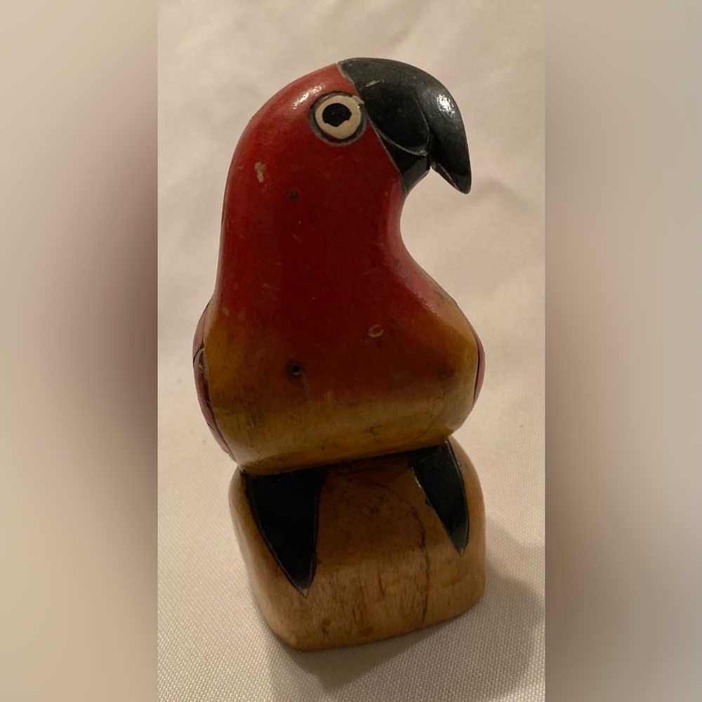 Carved Wood Folk Art Parrot Macaw Statuette Tropical Bird  Folk Art Carving - Picture 5 of 11